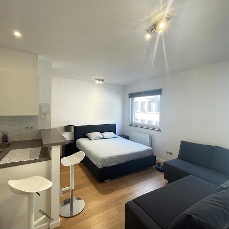 Beautiful Studio In Brussels Centre Apartment Bagian luar foto